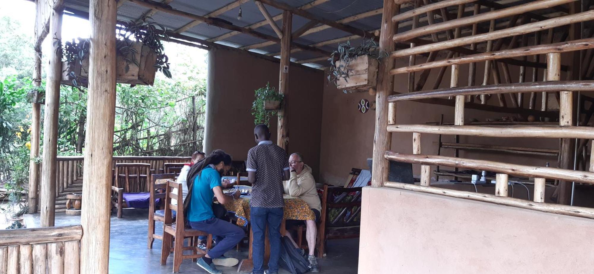 Om Hostel Bunyonyi Kabale Εξωτερικό φωτογραφία