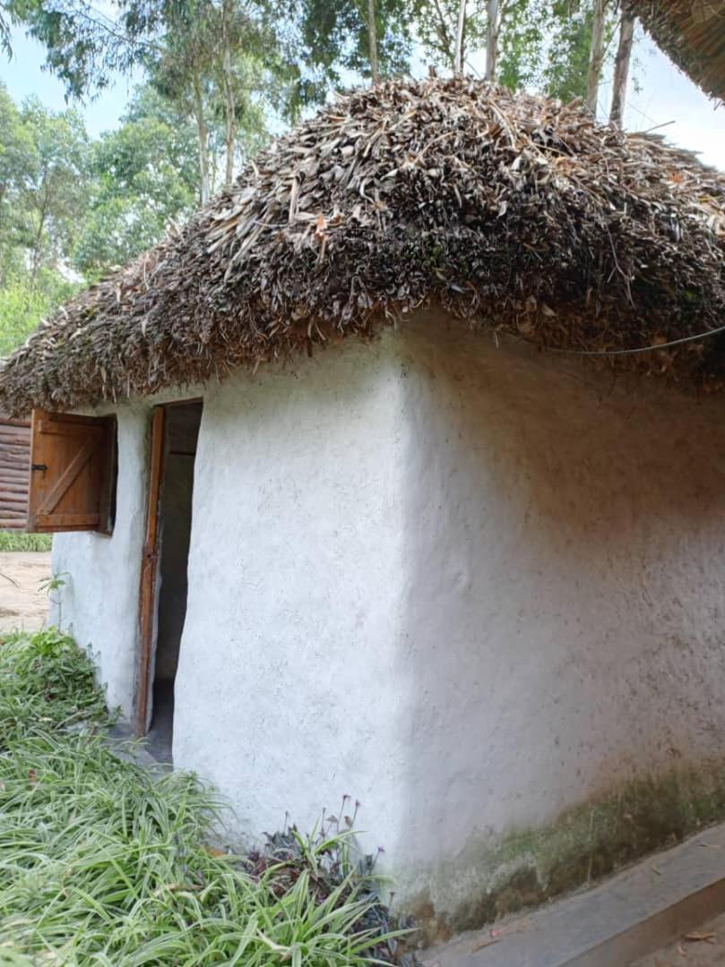 Om Hostel Bunyonyi Kabale Εξωτερικό φωτογραφία